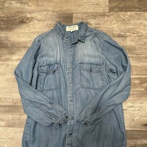 Cloth & Stone Denim Blue Button Down Shirt